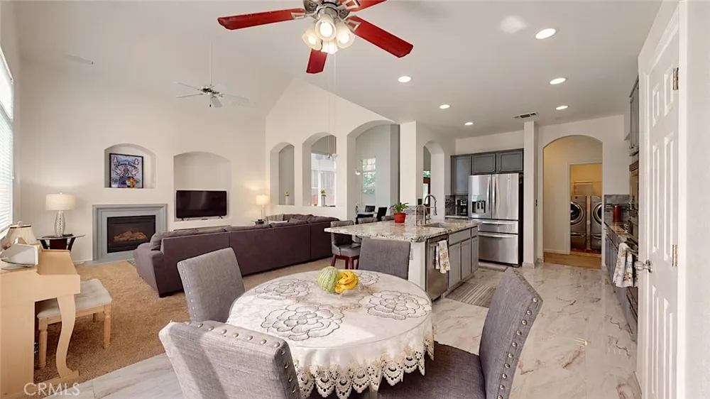 206 River Pointe Waterford, CA 95386