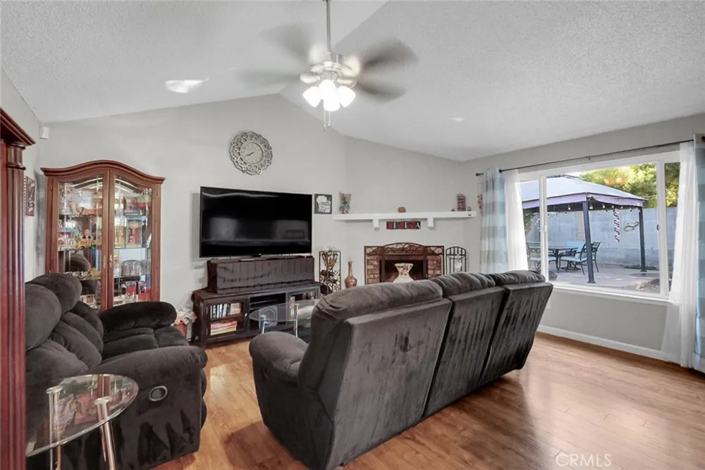 1404 Raquel Modesto, CA 95355