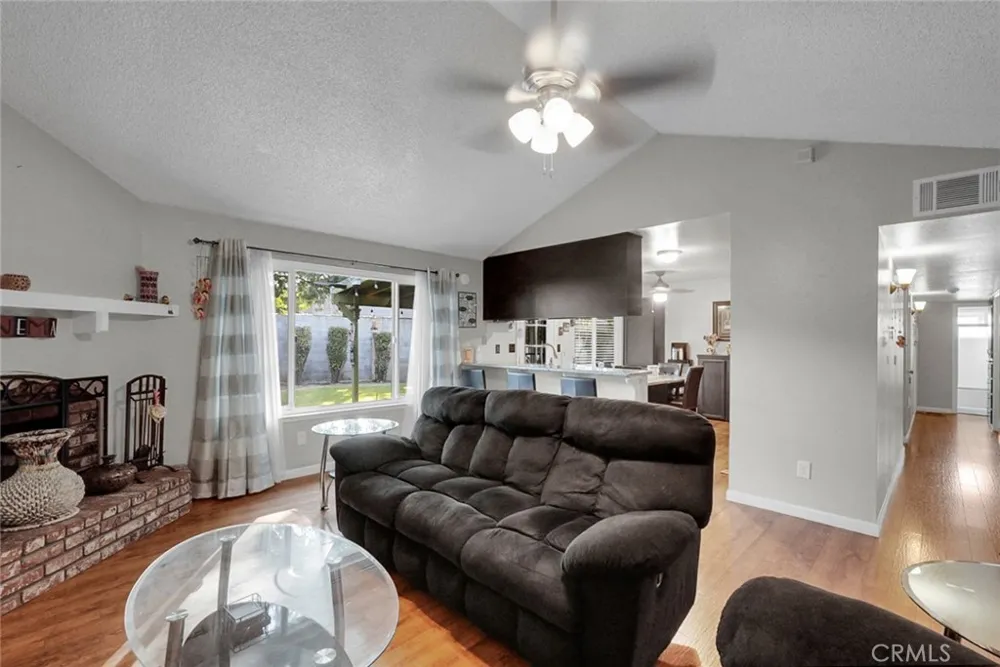 1404 Raquel Modesto, CA 95355