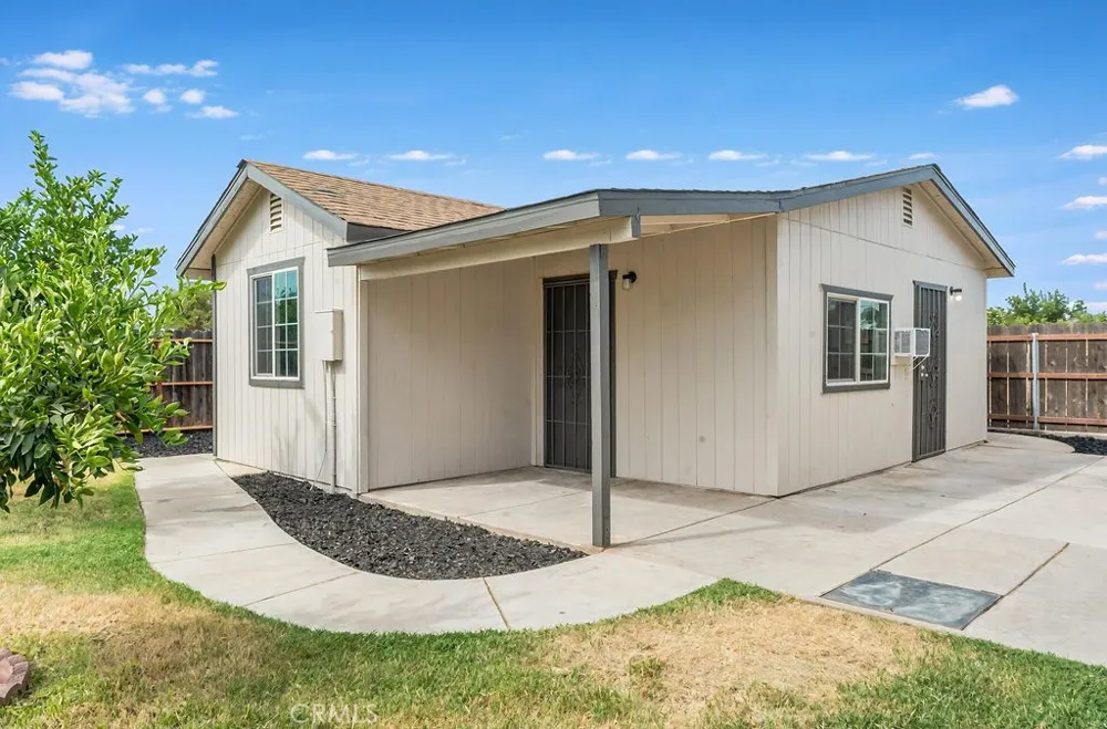 942 W Childs Merced, CA 95341