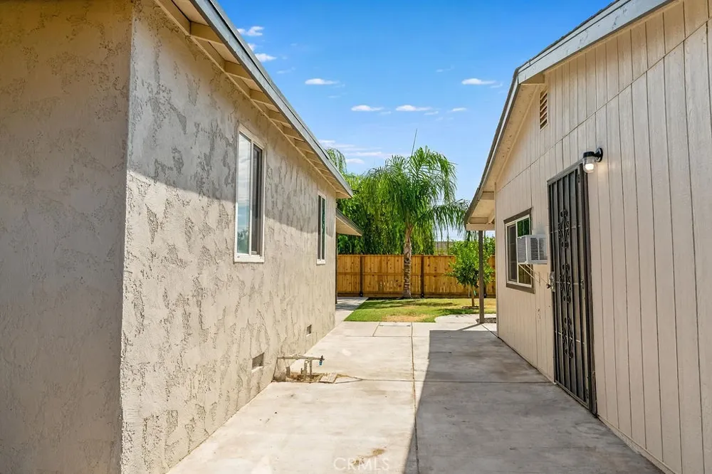 942 W Childs Merced, CA 95341