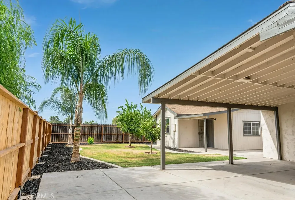 942 W Childs Merced, CA 95341