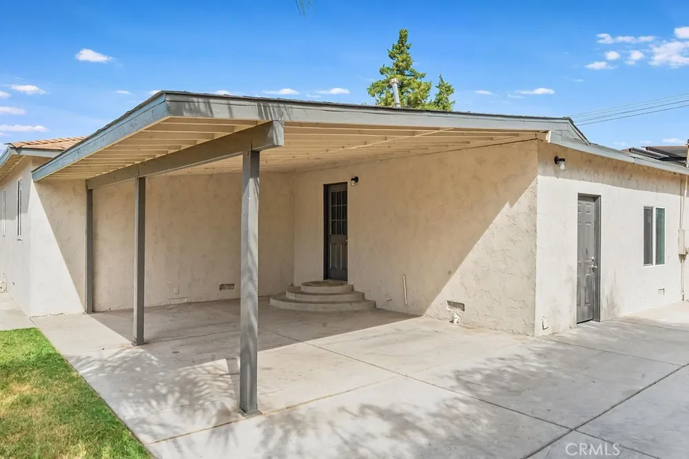 942 W Childs Merced, CA 95341