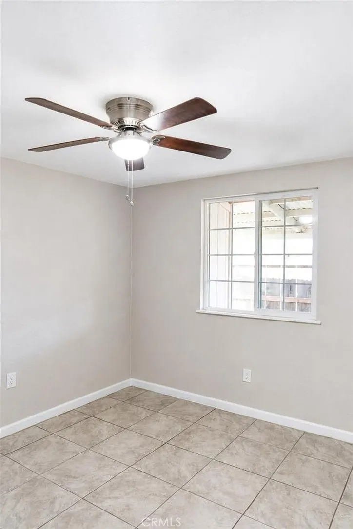 942 W Childs Merced, CA 95341