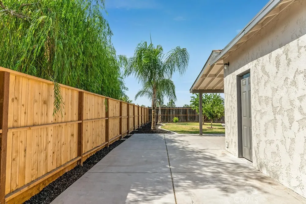 942 W Childs Merced, CA 95341