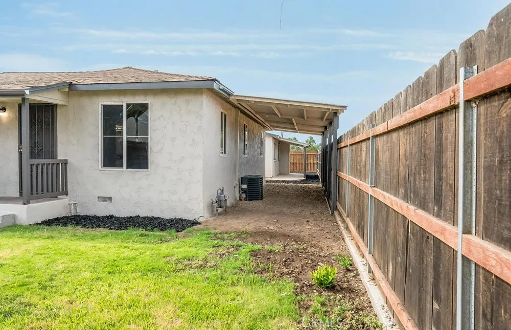 942 W Childs Merced, CA 95341