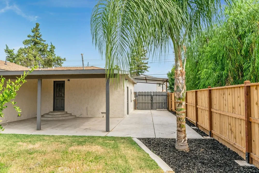 942 W Childs Merced, CA 95341