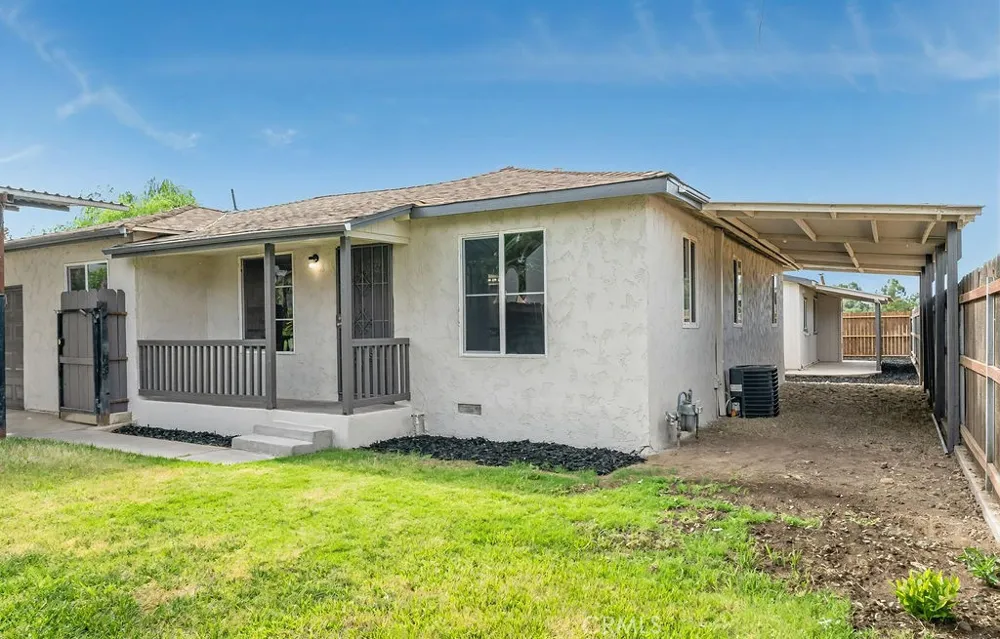 942 W Childs Merced, CA 95341