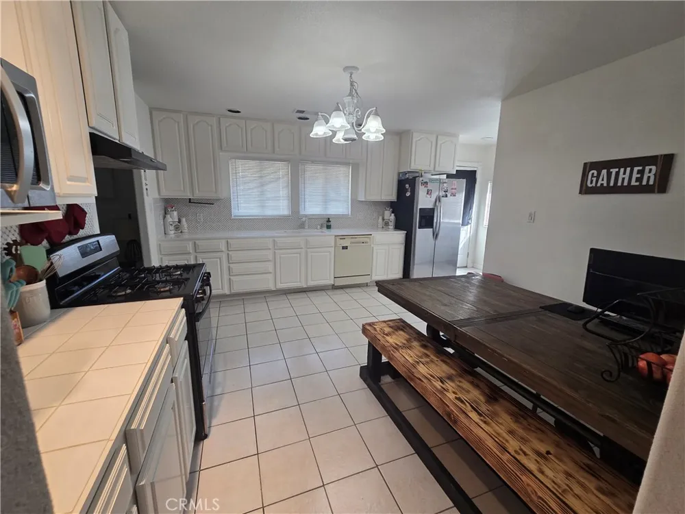 1758 ELM AVE Atwater, CA 95301