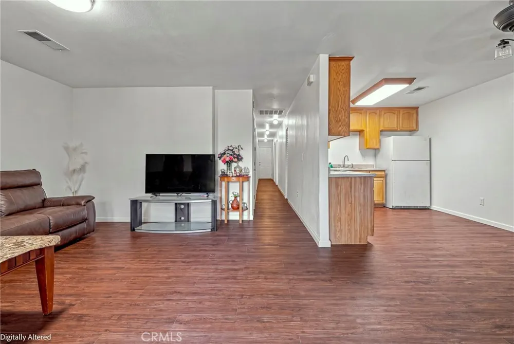 9566 E Broadway Planada, CA 95365