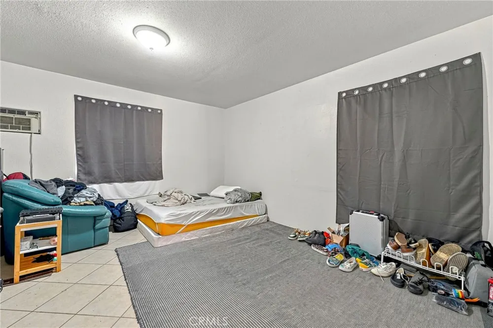 9566 E Broadway Planada, CA 95365