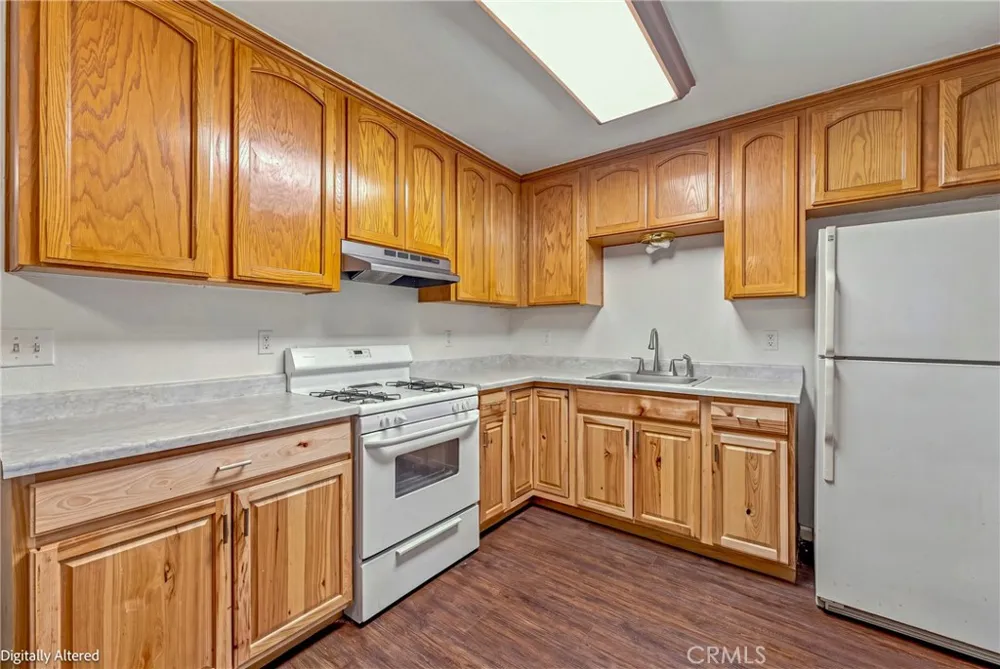 9566 E Broadway Planada, CA 95365