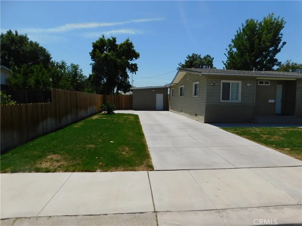 1780 W 8th Merced, CA 95341