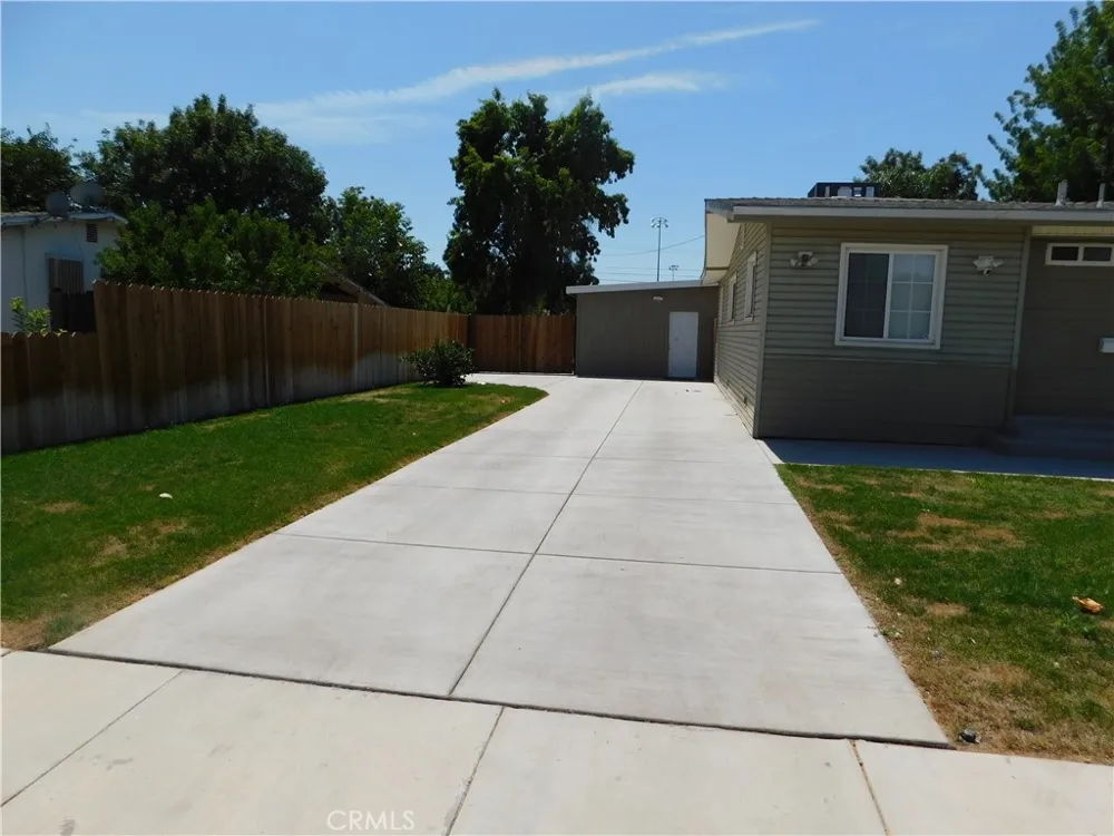 1780 W 8th Merced, CA 95341