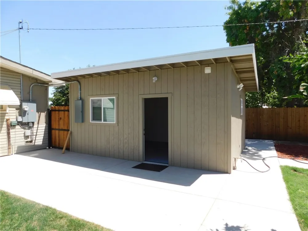 1780 W 8th Merced, CA 95341