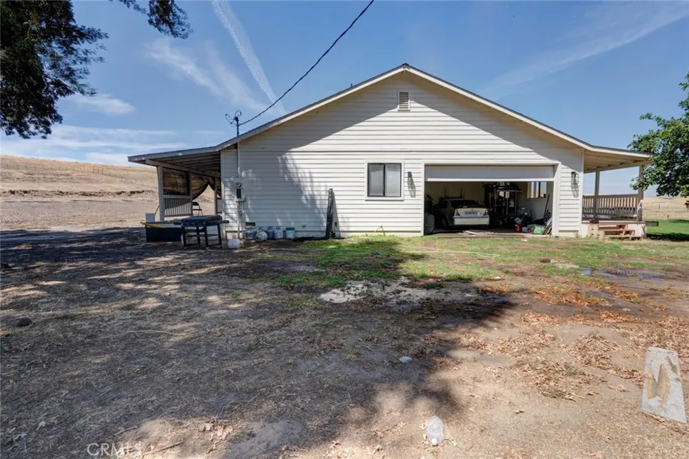 561 Rushing Road Waterford, CA 95386