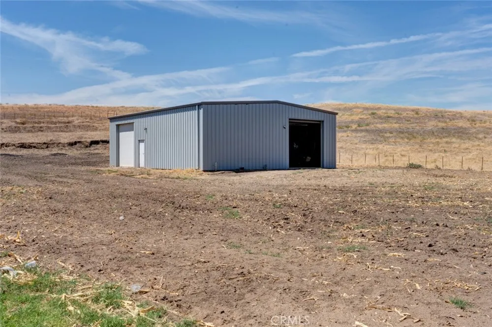 561 Rushing Road Waterford, CA 95386
