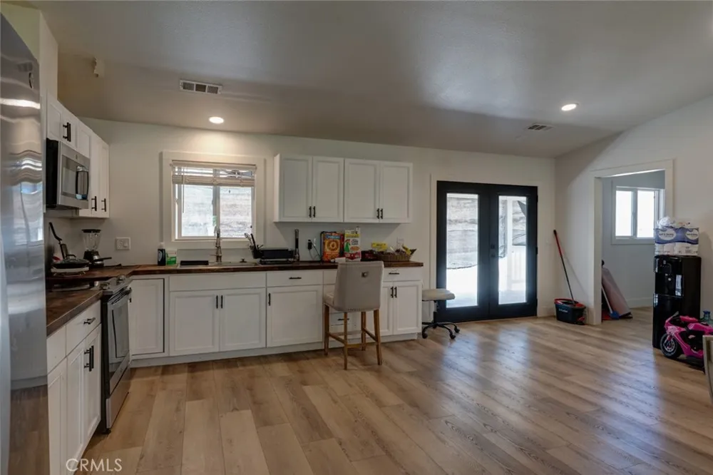 561 Rushing Road Waterford, CA 95386