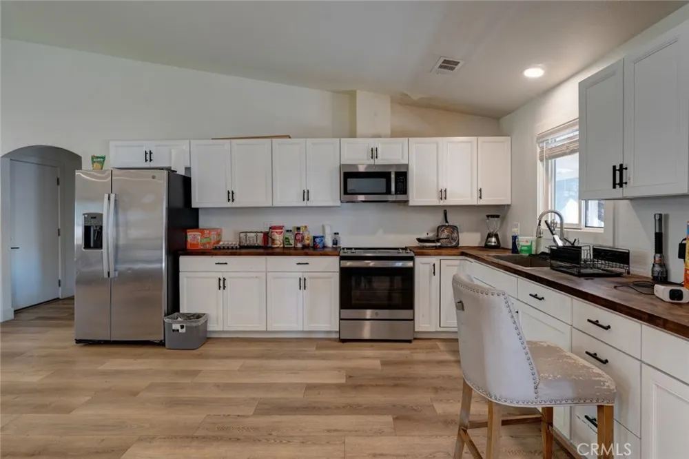 561 Rushing Road Waterford, CA 95386
