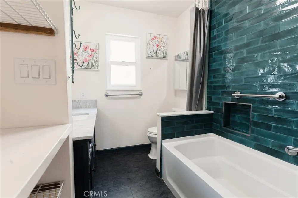 1560 W 23rd Merced, CA 95340