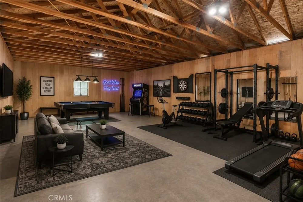 1560 W 23rd Merced, CA 95340
