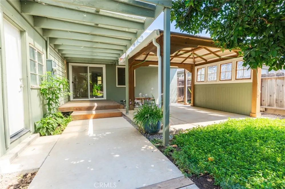 1560 W 23rd Merced, CA 95340