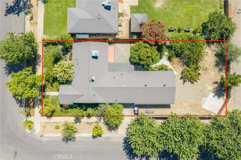 1560 W 23rd Merced, CA 95340