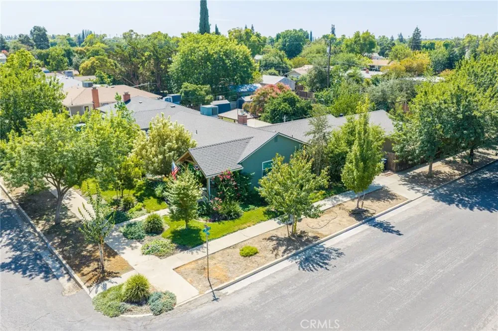 1560 W 23rd Merced, CA 95340