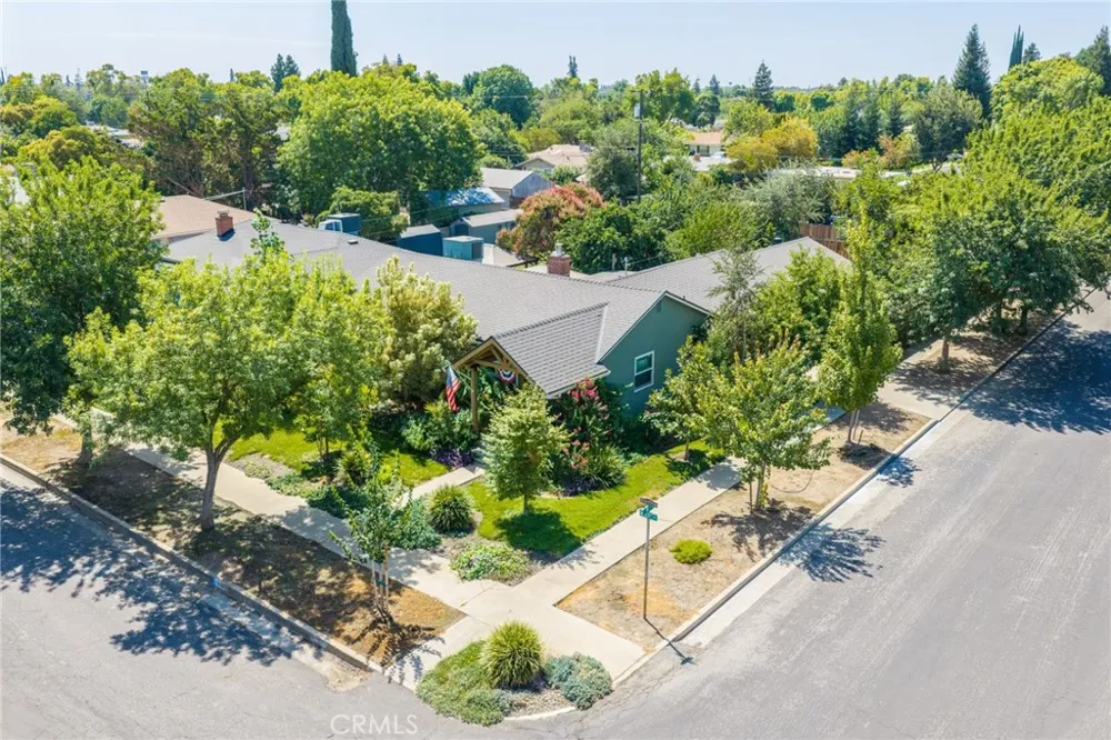 1560 W 23rd Merced, CA 95340