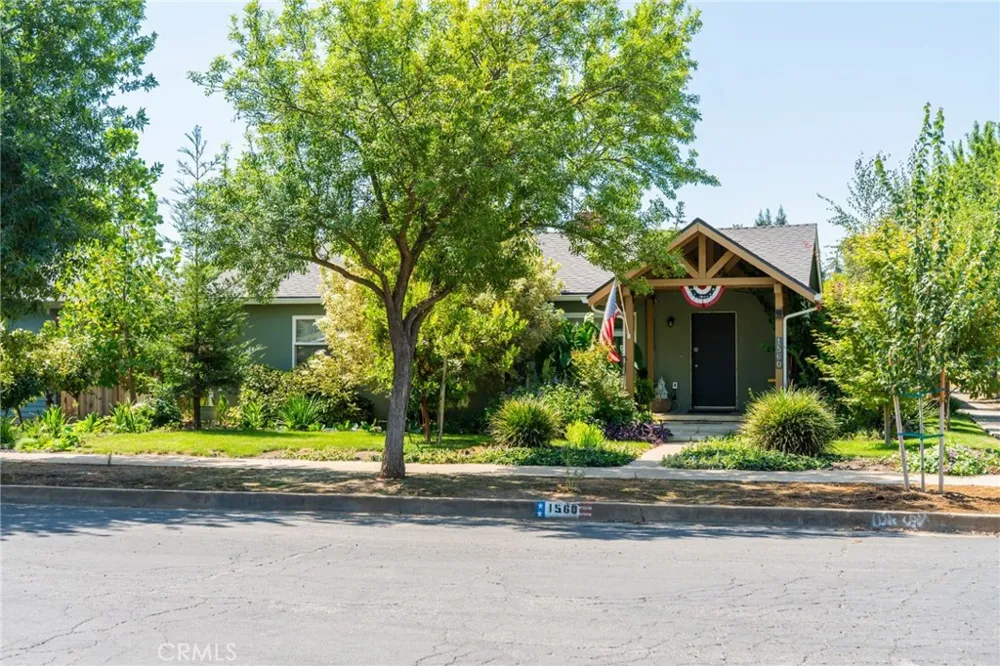 1560 W 23rd Merced, CA 95340