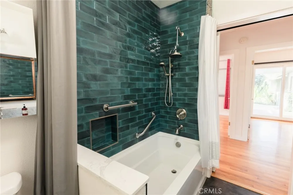 1560 W 23rd Merced, CA 95340