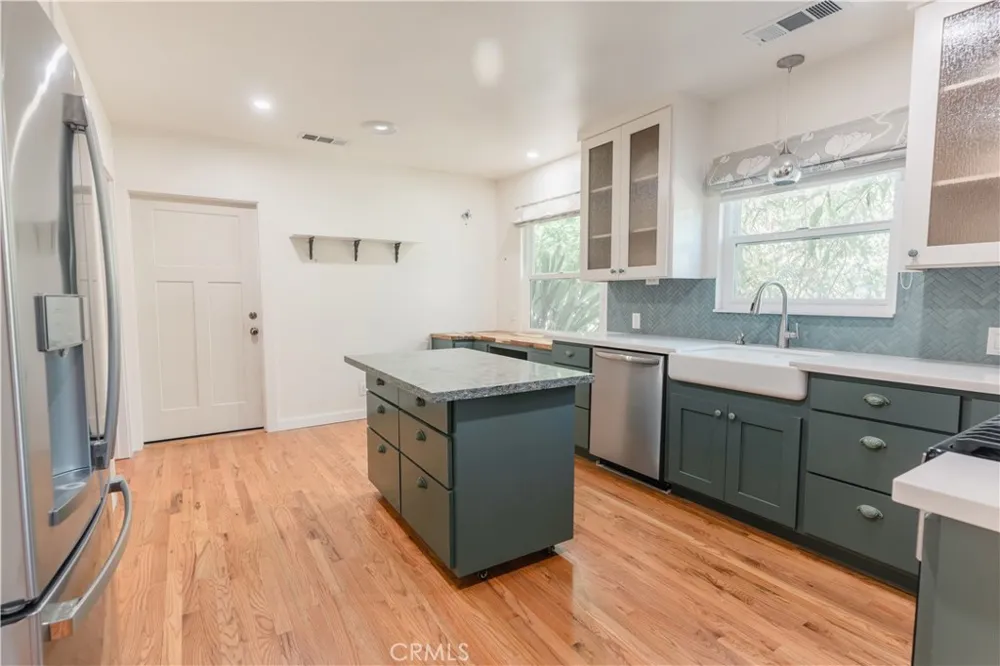 1560 W 23rd Merced, CA 95340