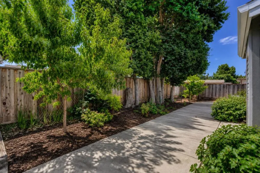 1996 Hartnell Street Union City, CA 94587