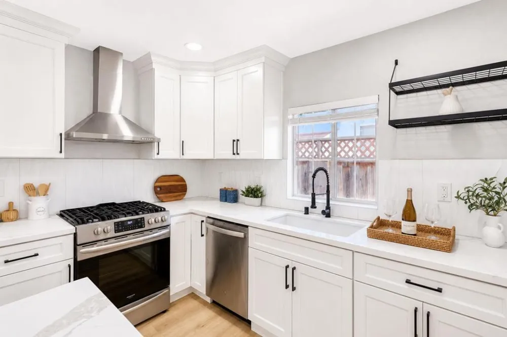 1996 Hartnell Street Union City, CA 94587