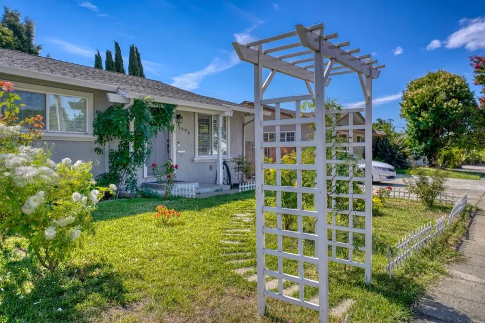 1996 Hartnell Street Union City, CA 94587