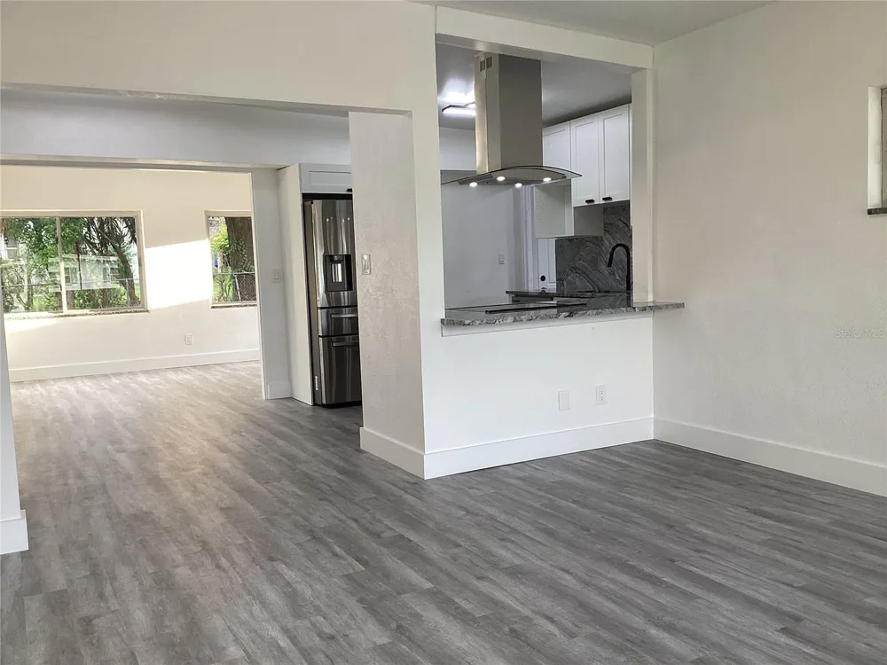 3318 DEBBIE DRIVE Orlando, FL 32806