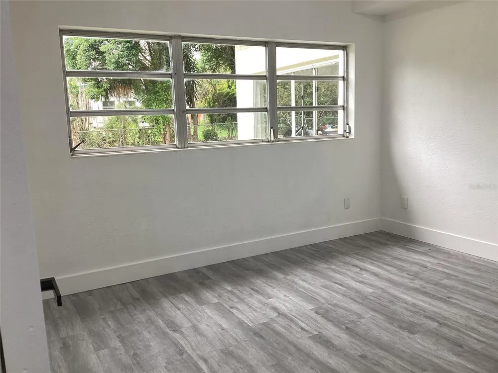 3318 DEBBIE DRIVE Orlando, FL 32806