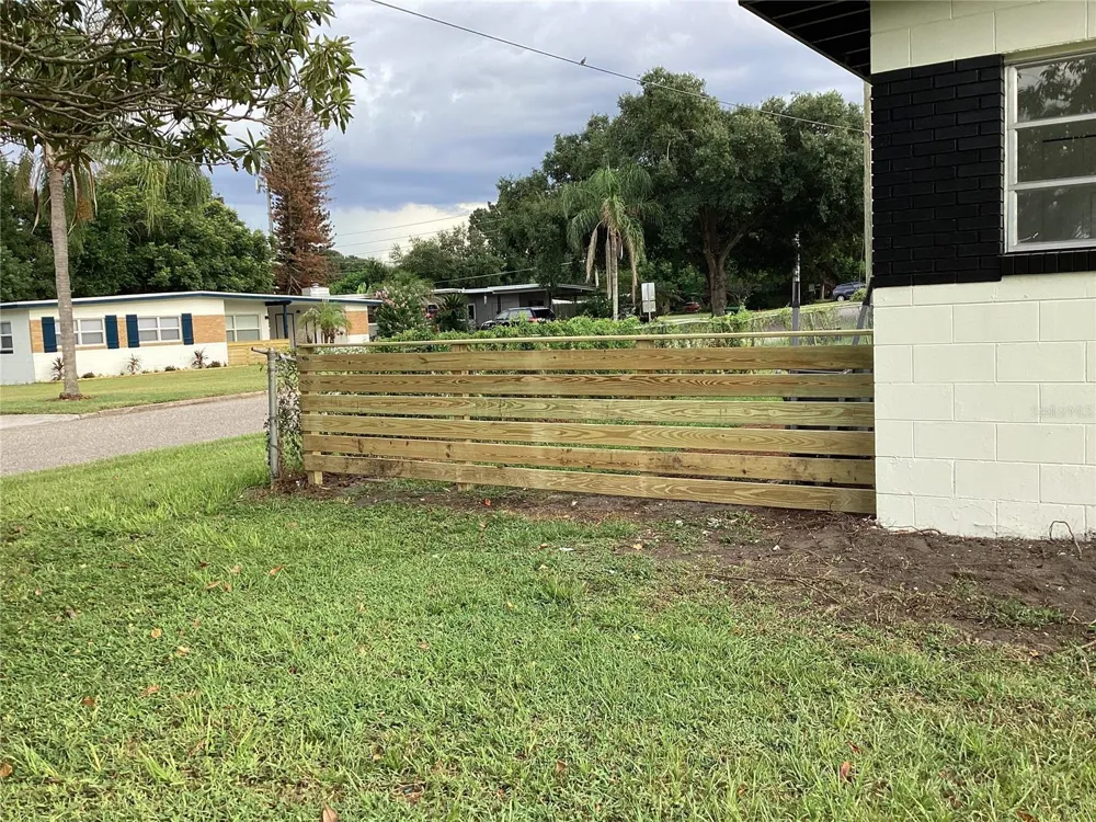 3318 DEBBIE DRIVE Orlando, FL 32806