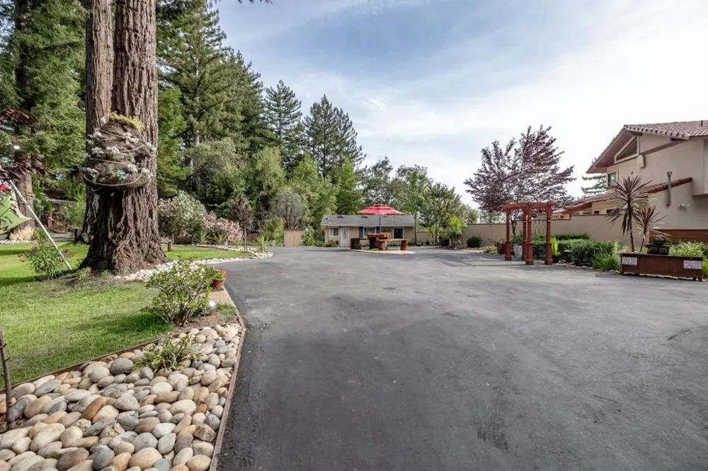 23965 Mountain Charlie Road Los Gatos, CA 95033