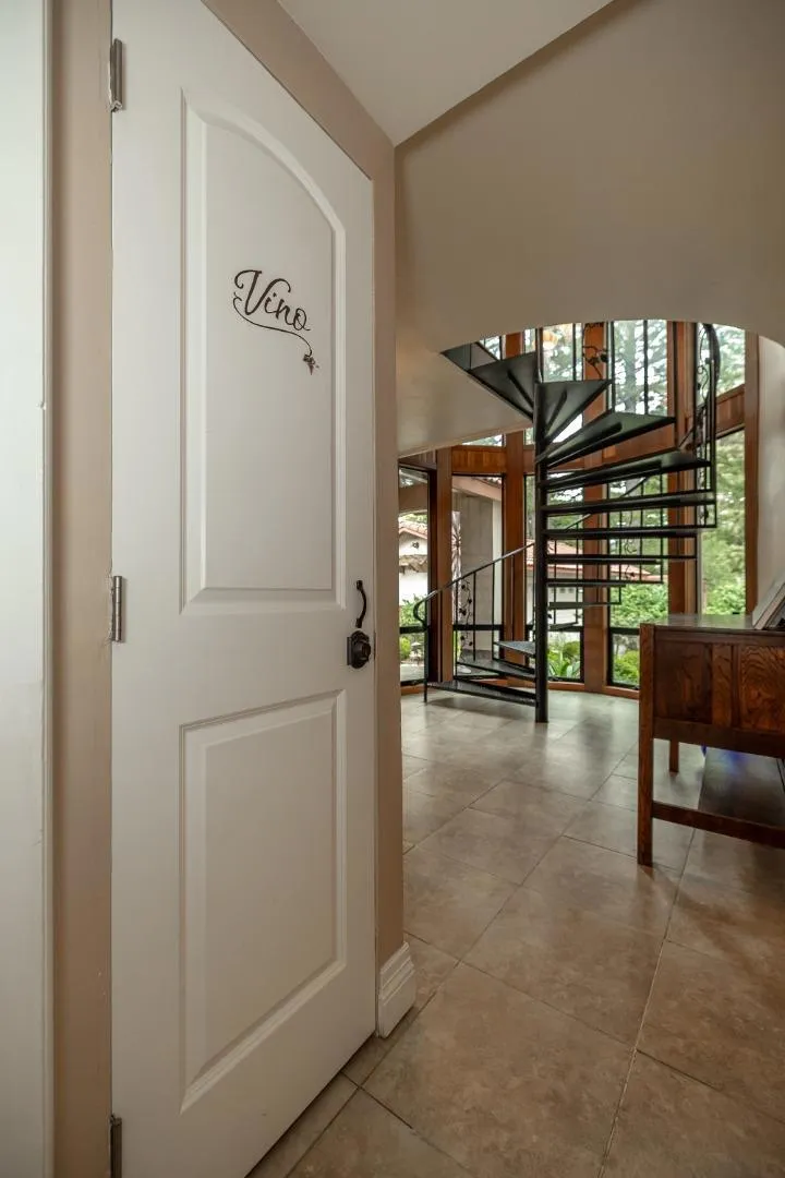23965 Mountain Charlie Road Los Gatos, CA 95033