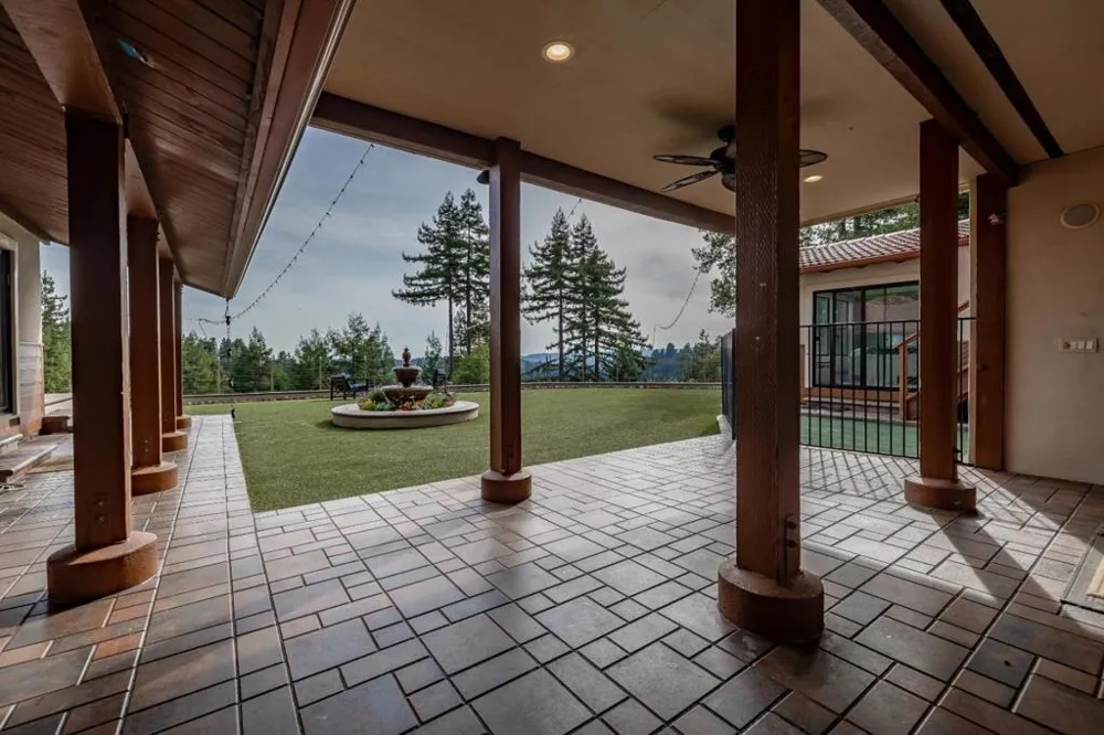 23965 Mountain Charlie Road Los Gatos, CA 95033