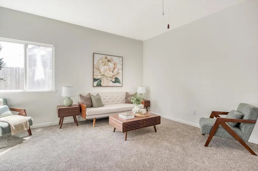 643 E Springer Drive Turlock, CA 95382