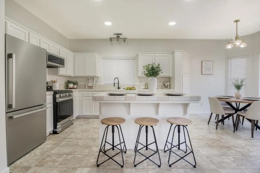 643 E Springer Drive Turlock, CA 95382
