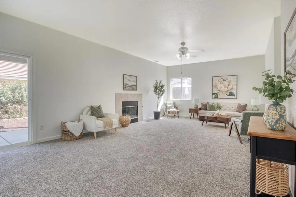 643 E Springer Drive Turlock, CA 95382