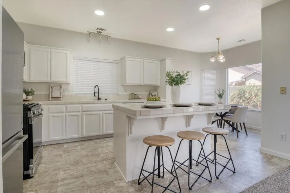 643 E Springer Drive Turlock, CA 95382