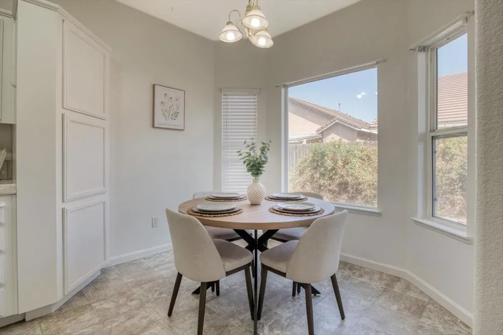 643 E Springer Drive Turlock, CA 95382