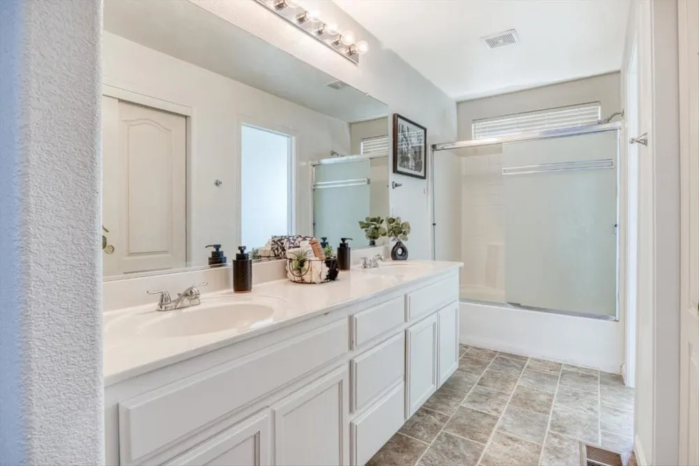 643 E Springer Drive Turlock, CA 95382