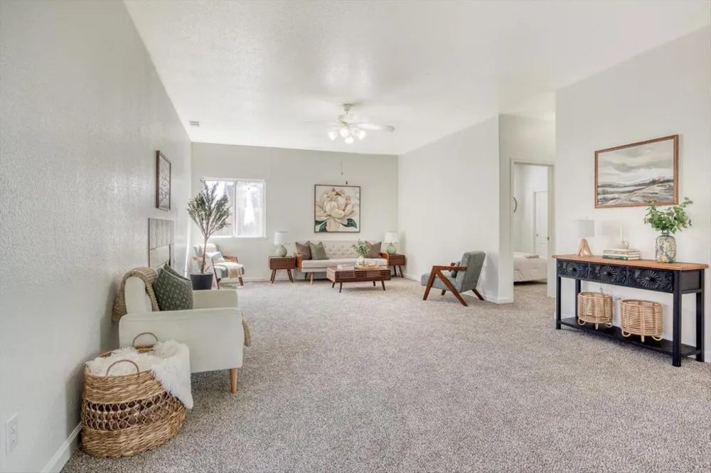 643 E Springer Drive Turlock, CA 95382