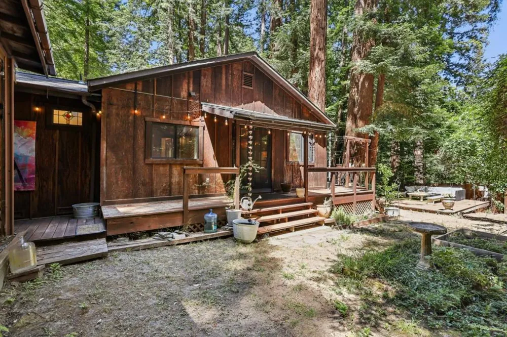 421 Hillside Dr. Boulder Creek, CA 95006
