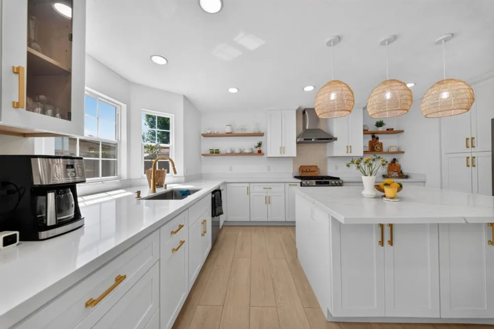 1892 Macduee Way San Jose, CA 95121